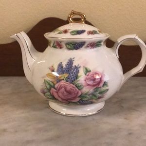 Vintage-Beautiful-Vintage-Sadler Tea Pot-Flowers-England